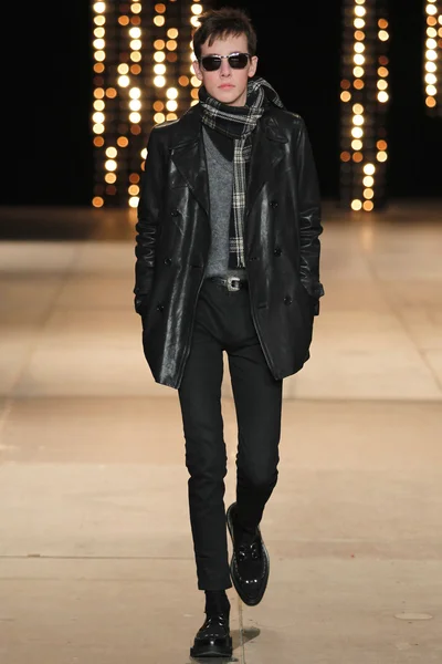 Look 24